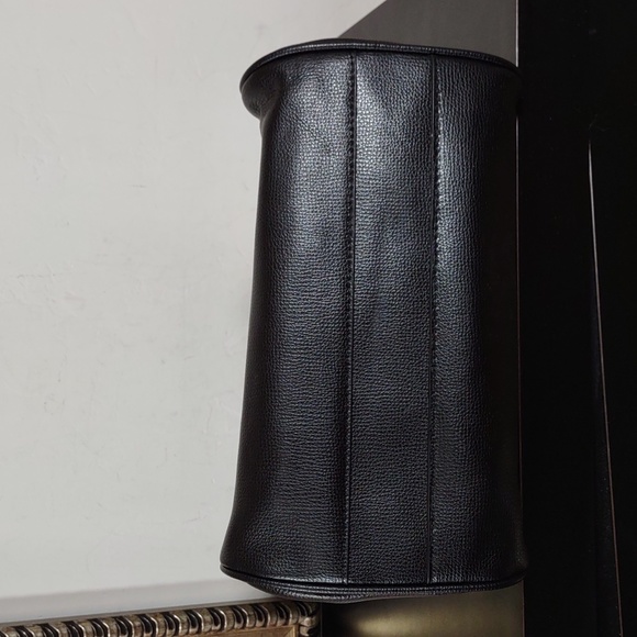 Real Simple Style Faux Leather Satchel/ Shoulder Bag - Picture 7 of 9